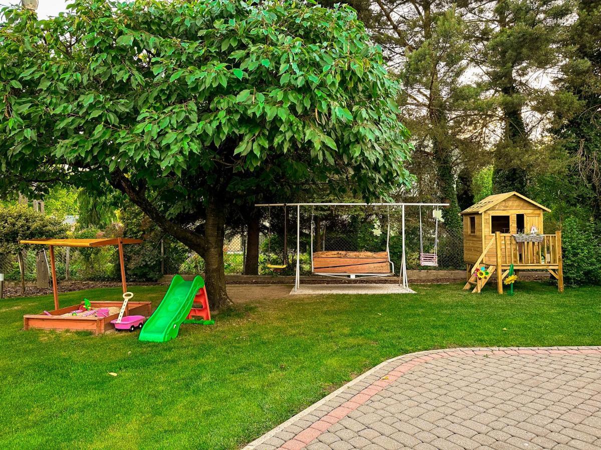 Apartamenty 72 - Agroturystyka Wola Pekoszewska Екстериор снимка